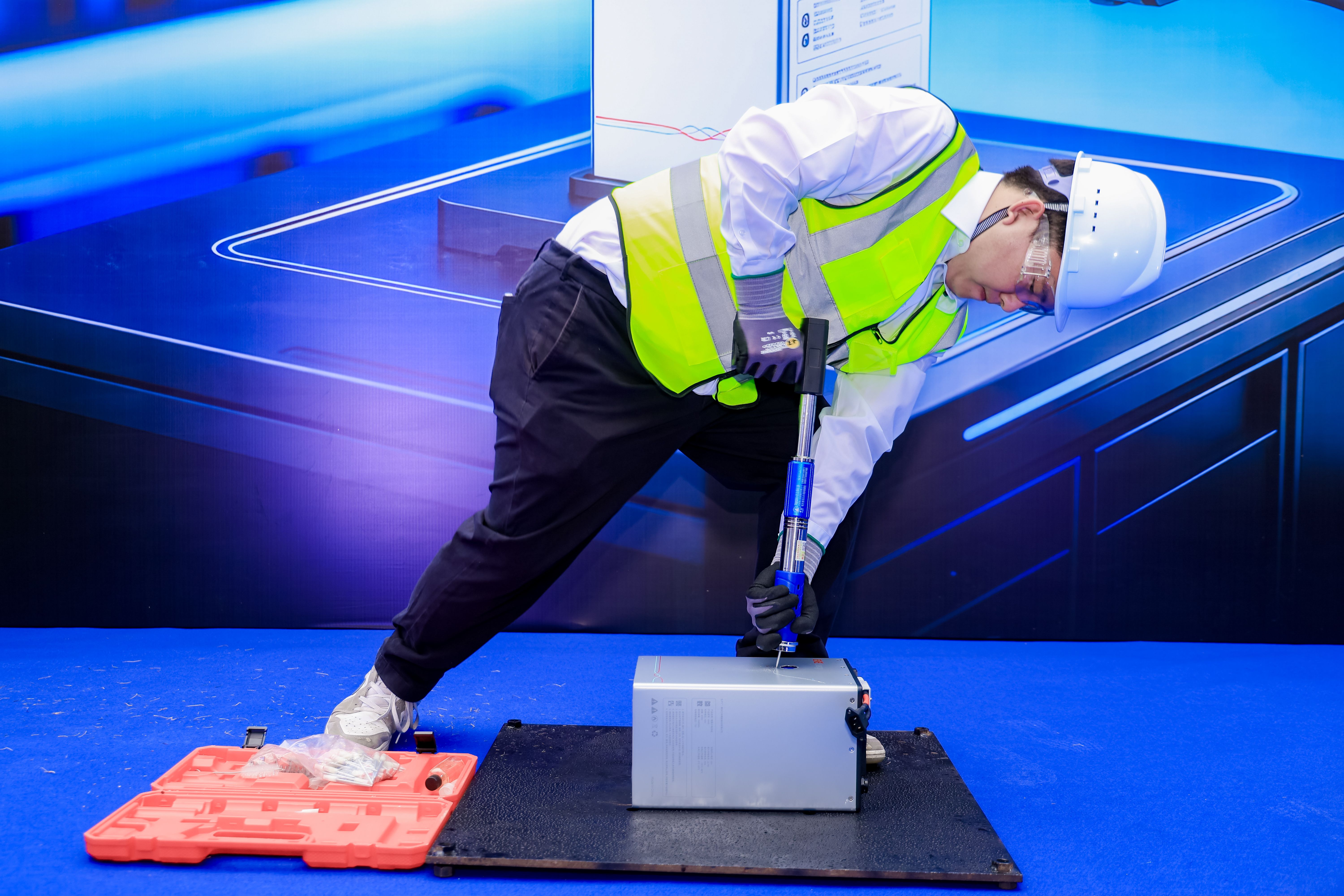 1. ��̣�ѹ����.jpg