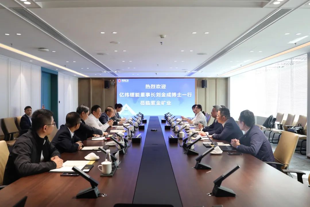 1733476409110527 1733476409110527